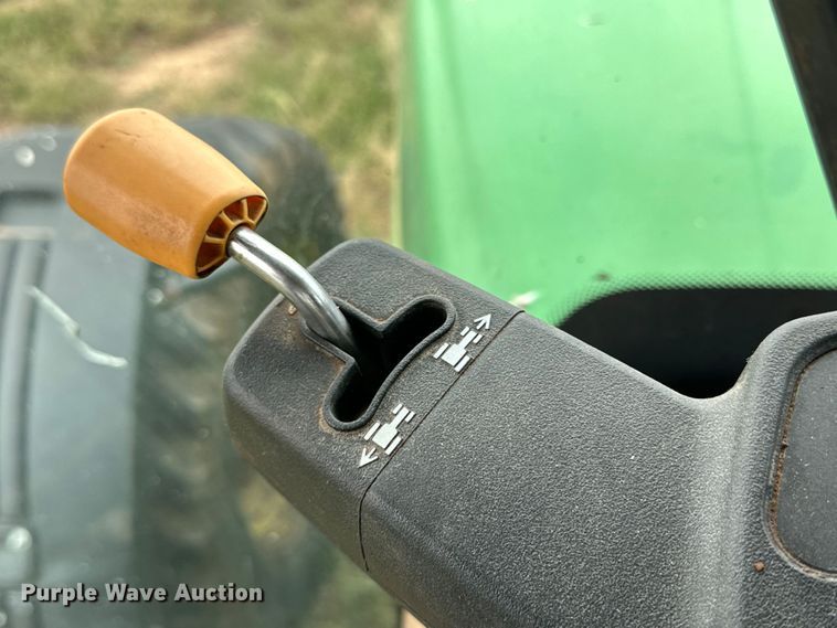 image for item DG4421 2010 John Deere 7630 MFWD tractor