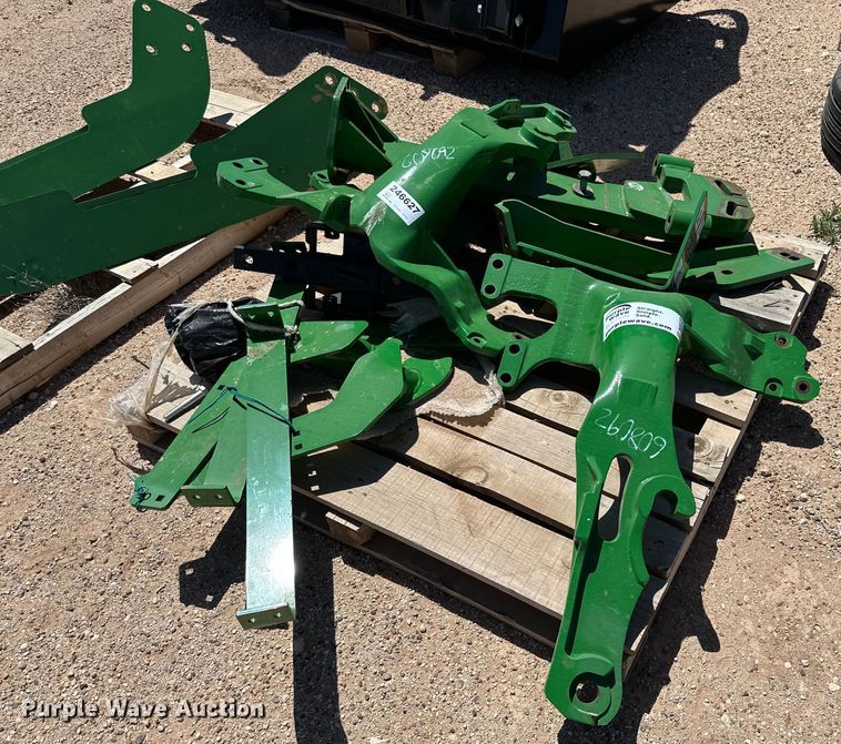 image for item DK6580 Loader mounting frame