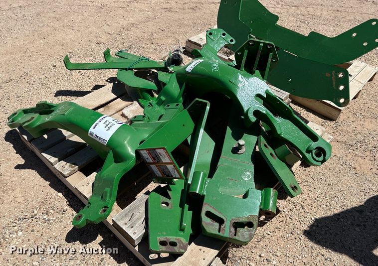 image for item DK6580 Loader mounting frame