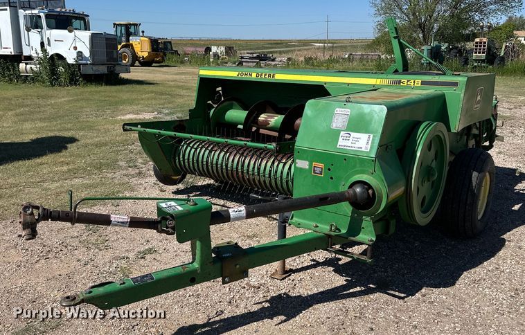 image for item DK6584 John Deere 348 small square baler