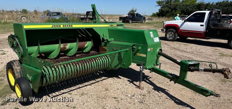 image for item DK6584 John Deere 348 small square baler