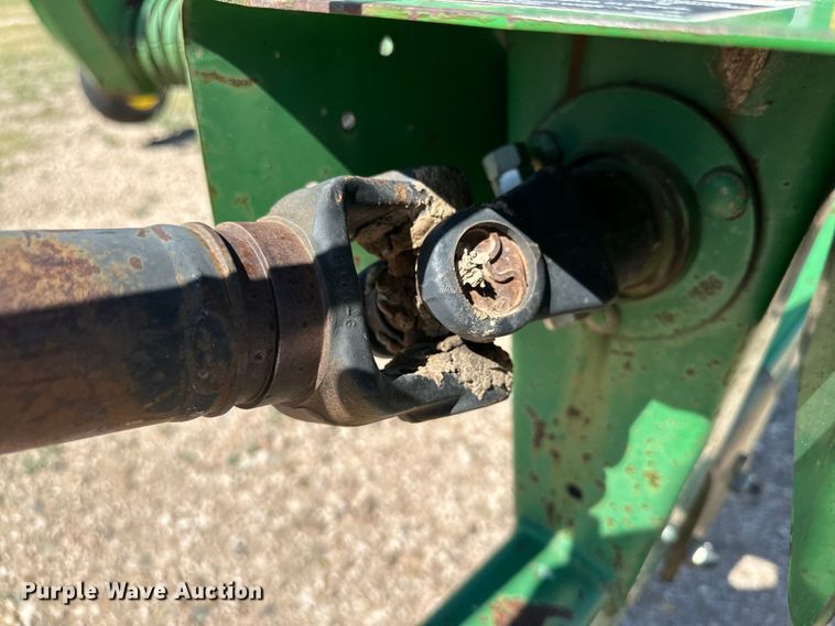 image for item DK6584 John Deere 348 small square baler