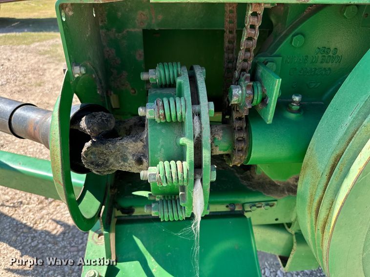 image for item DK6584 John Deere 348 small square baler