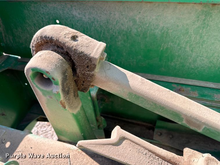 image for item DK6584 John Deere 348 small square baler