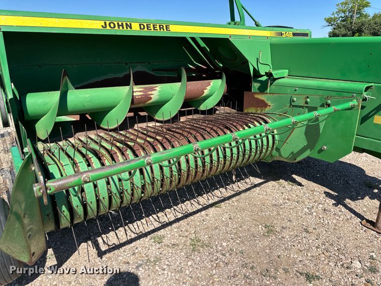 image for item DK6584 John Deere 348 small square baler