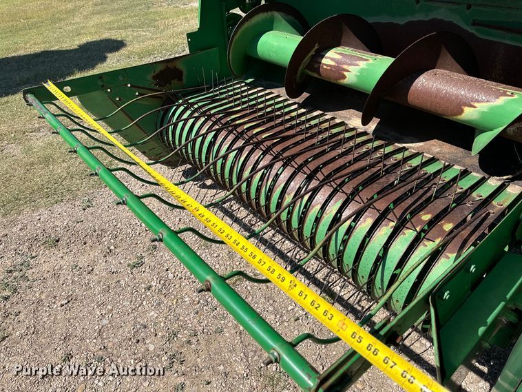 image for item DK6584 John Deere 348 small square baler