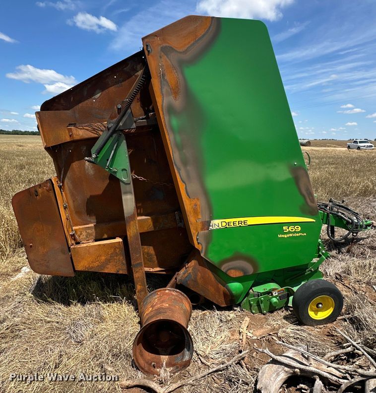 image for item DK6608 2013 John Deere  569 Mega Wide Plus  round baler