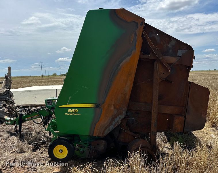 image for item DK6608 2013 John Deere  569 Mega Wide Plus  round baler
