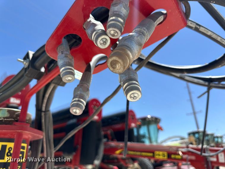 image for item DK6610 H&S TF6128 hay merger