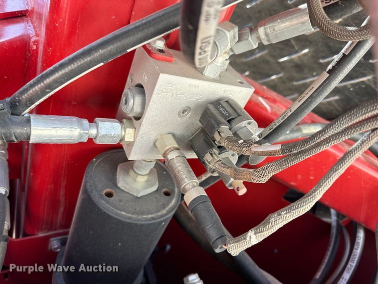 image for item DK6610 H&S TF6128 hay merger