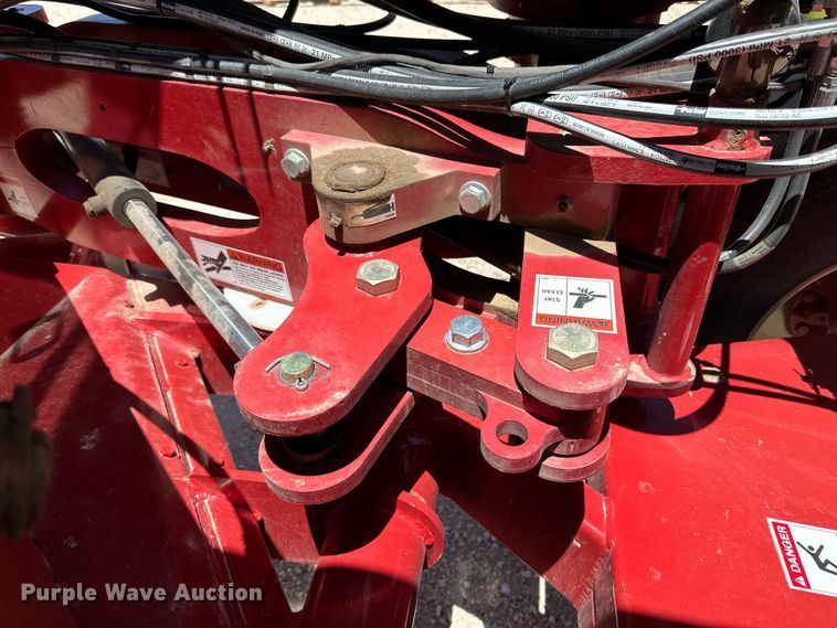 image for item DK6610 H&S TF6128 hay merger