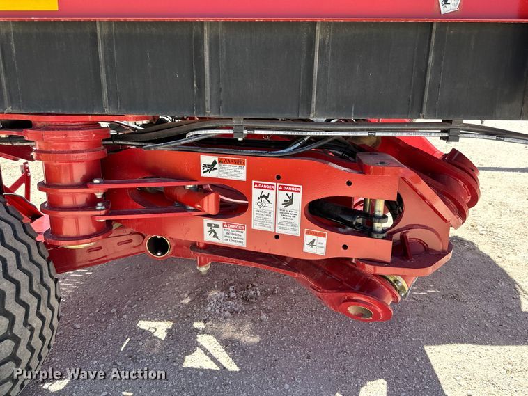 image for item DK6610 H&S TF6128 hay merger