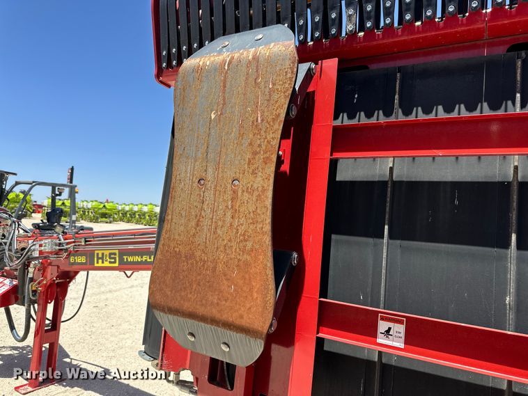 image for item DK6610 H&S TF6128 hay merger