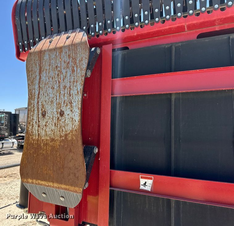 image for item DK6610 H&S TF6128 hay merger