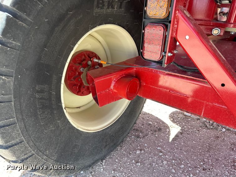 image for item DK6610 H&S TF6128 hay merger