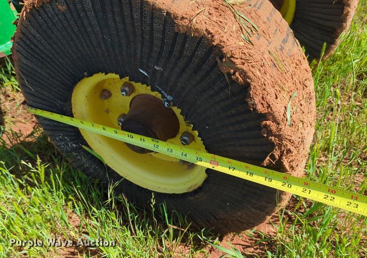 image for item DN3841 John Deere CX15 batwing rotary mower