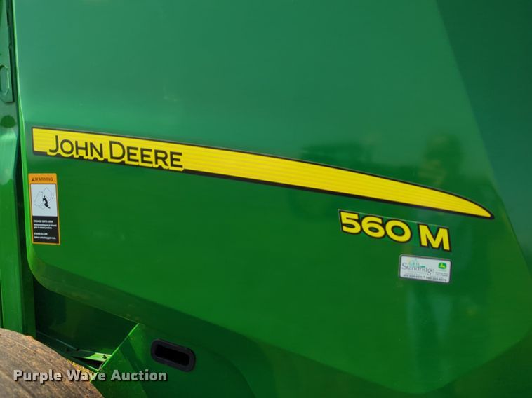 image for item DN3842 2019 John Deere 560M round baler