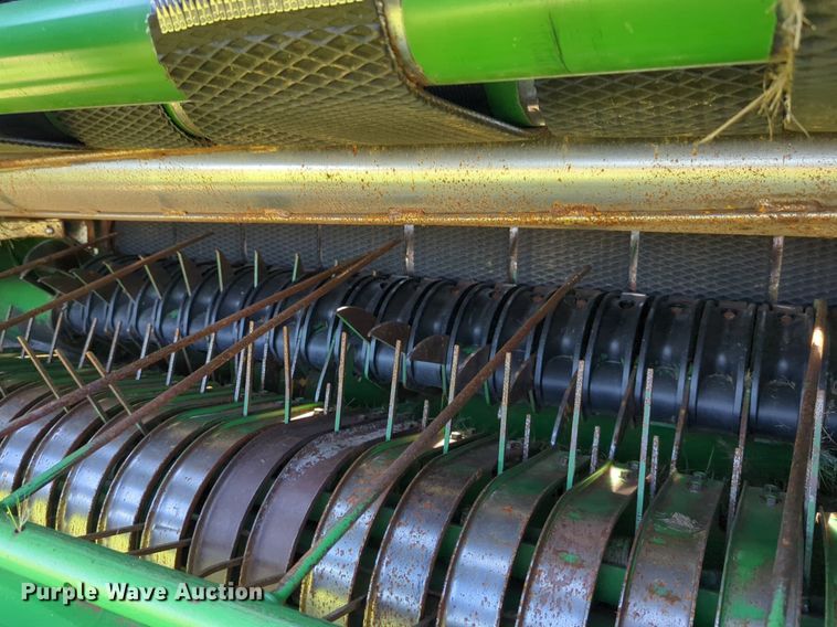 image for item DN3842 2019 John Deere 560M round baler