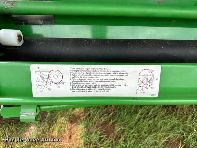 image for item DN3842 2019 John Deere 560M round baler