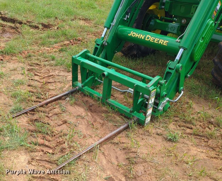 image for item DN3844 2016 John Deere 6135E MFWD tractor