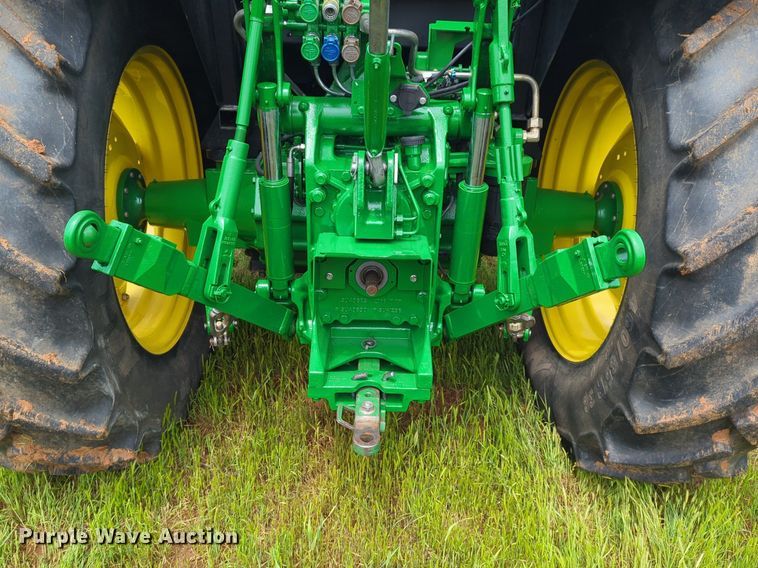 image for item DN3844 2016 John Deere 6135E MFWD tractor