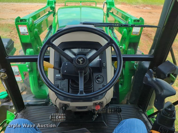 image for item DN3844 2016 John Deere 6135E MFWD tractor