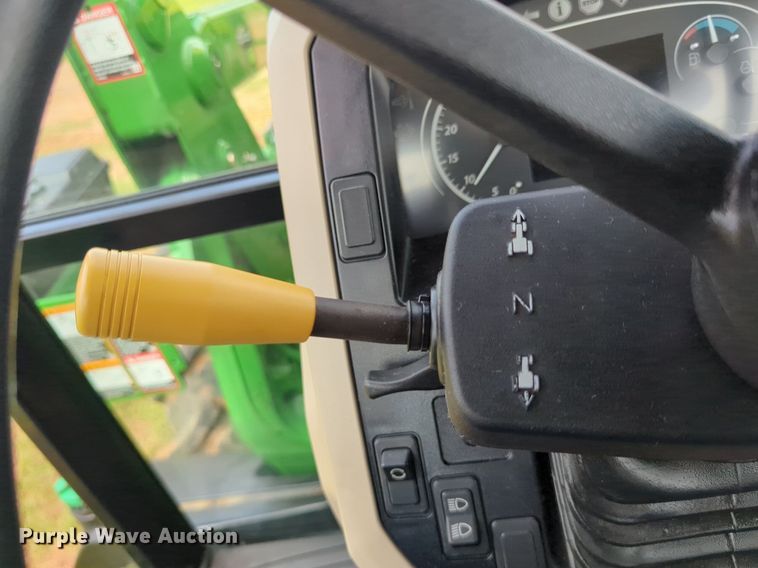 image for item DN3844 2016 John Deere 6135E MFWD tractor