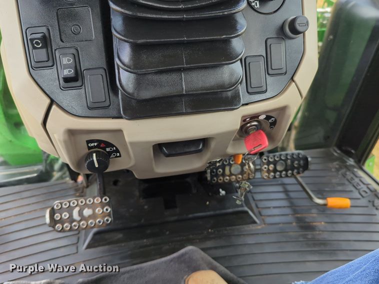 image for item DN3844 2016 John Deere 6135E MFWD tractor