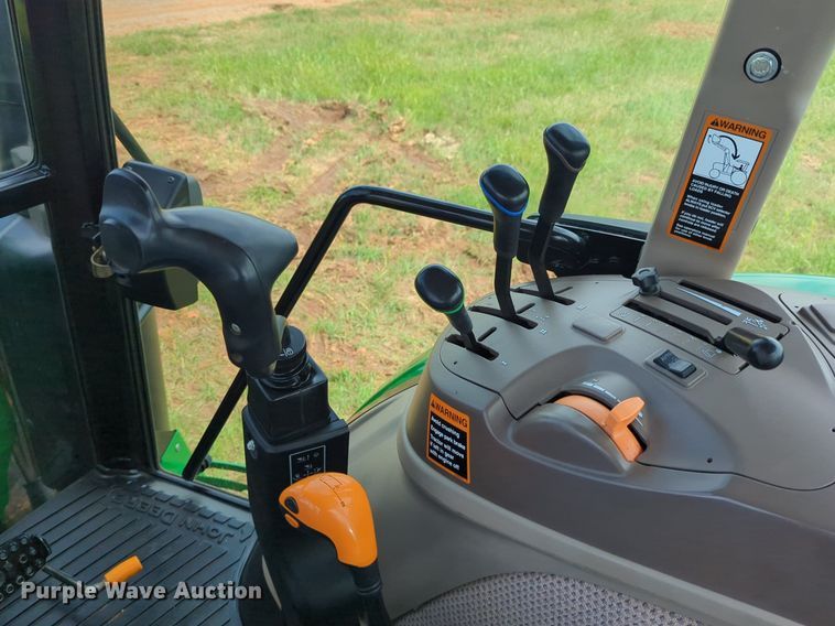 image for item DN3844 2016 John Deere 6135E MFWD tractor