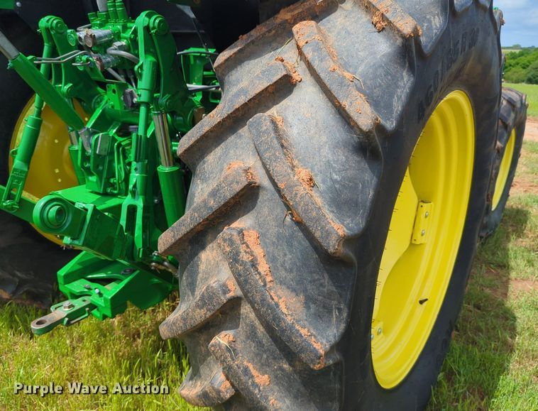 image for item DN3844 2016 John Deere 6135E MFWD tractor