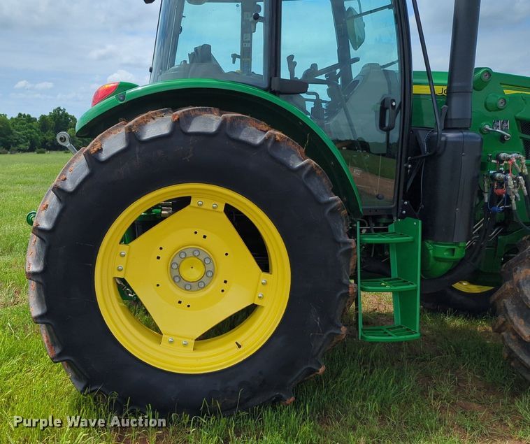 image for item DN3844 2016 John Deere 6135E MFWD tractor