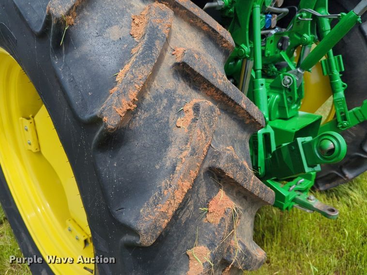 image for item DN3844 2016 John Deere 6135E MFWD tractor