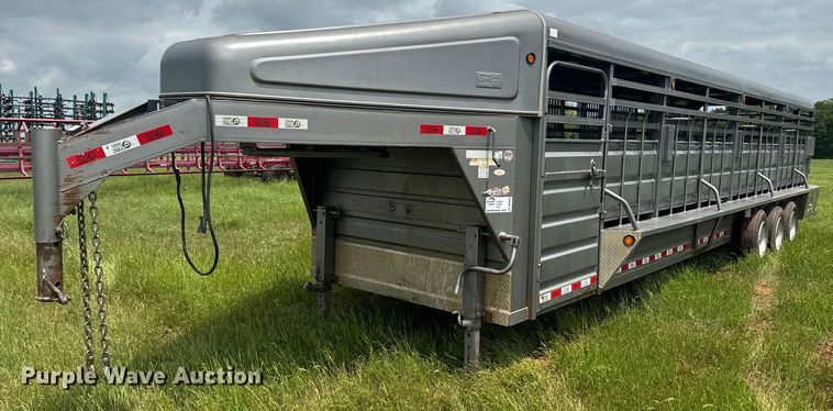 image for item DN3845 2016 GR STH6832W20LNRCS livestock trailer