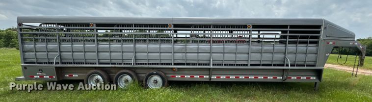 image for item DN3845 2016 GR STH6832W20LNRCS livestock trailer