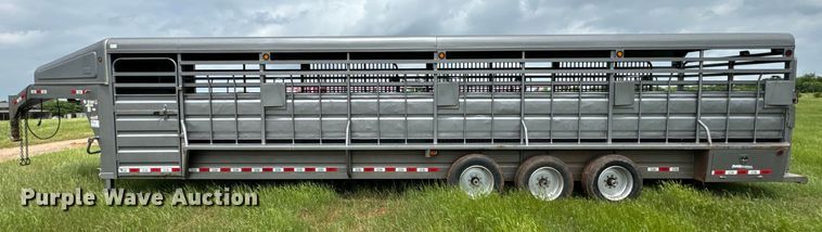 image for item DN3845 2016 GR STH6832W20LNRCS livestock trailer