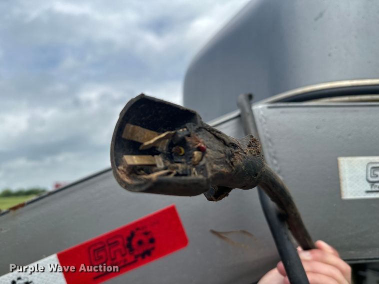 image for item DN3845 2016 GR STH6832W20LNRCS livestock trailer