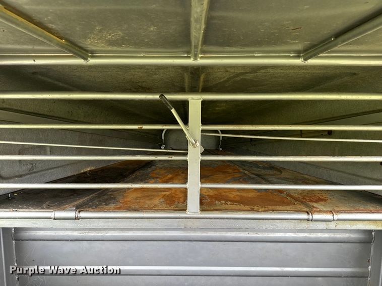 image for item DN3845 2016 GR STH6832W20LNRCS livestock trailer
