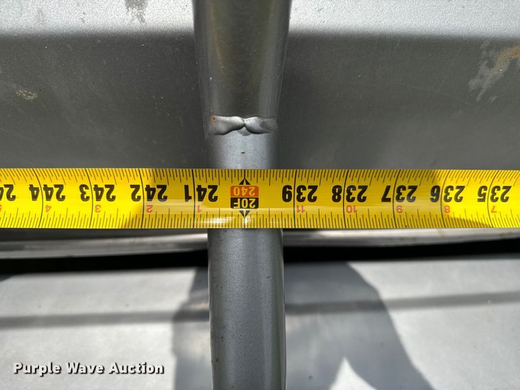 image for item DN3845 2016 GR STH6832W20LNRCS livestock trailer