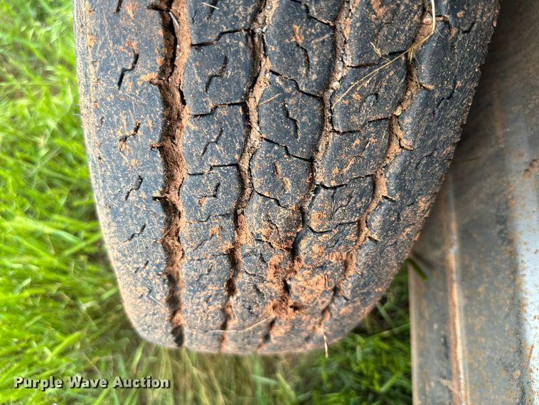 image for item DN3845 2016 GR STH6832W20LNRCS livestock trailer