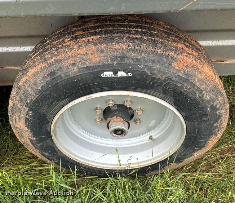 image for item DN3845 2016 GR STH6832W20LNRCS livestock trailer