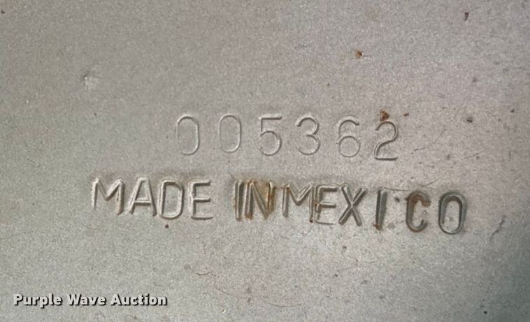 image for item DN3845 2016 GR STH6832W20LNRCS livestock trailer