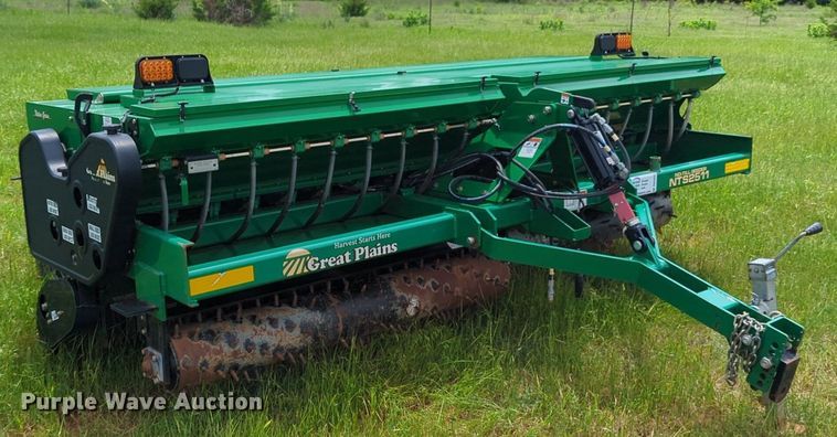 image for item DN3846 2018 Great Plains NTS2511 no-till seeder