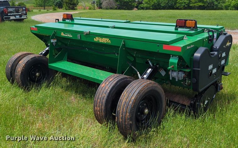 image for item DN3846 2018 Great Plains NTS2511 no-till seeder