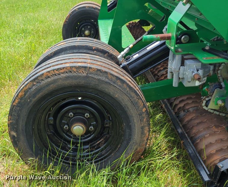 image for item DN3846 2018 Great Plains NTS2511 no-till seeder
