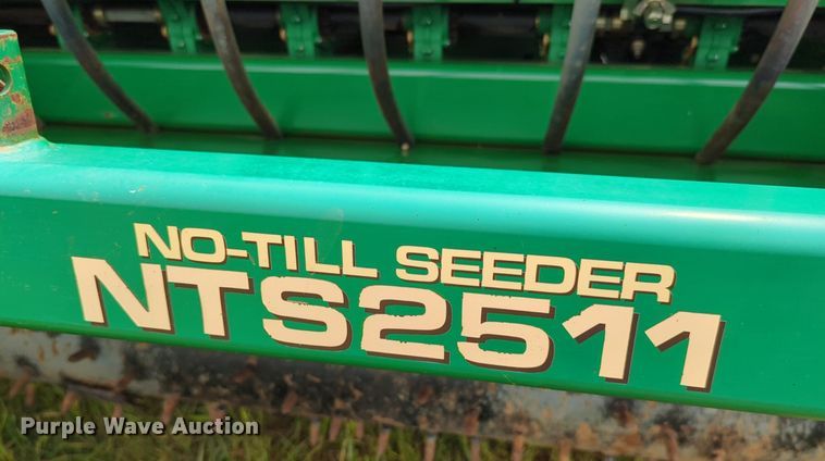image for item DN3846 2018 Great Plains NTS2511 no-till seeder