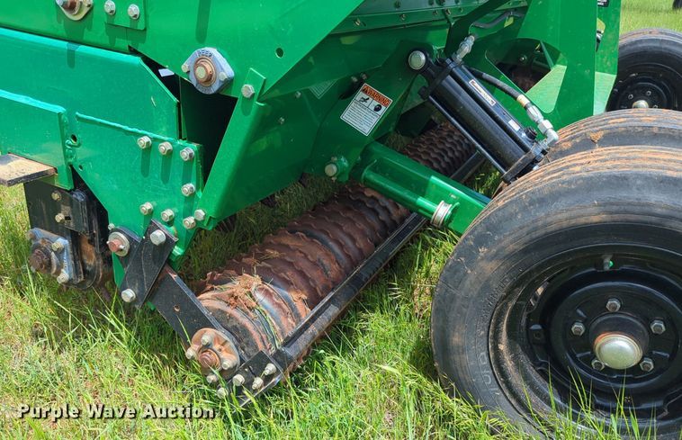 image for item DN3846 2018 Great Plains NTS2511 no-till seeder