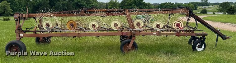 image for item DN3847 M&W DF12 hay rake