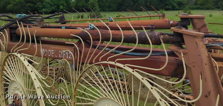 image for item DN3847 M&W DF12 hay rake