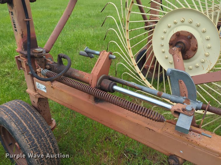 image for item DN3847 M&W DF12 hay rake