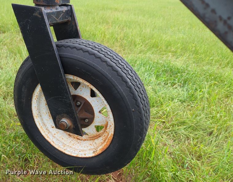 image for item DN3847 M&W DF12 hay rake